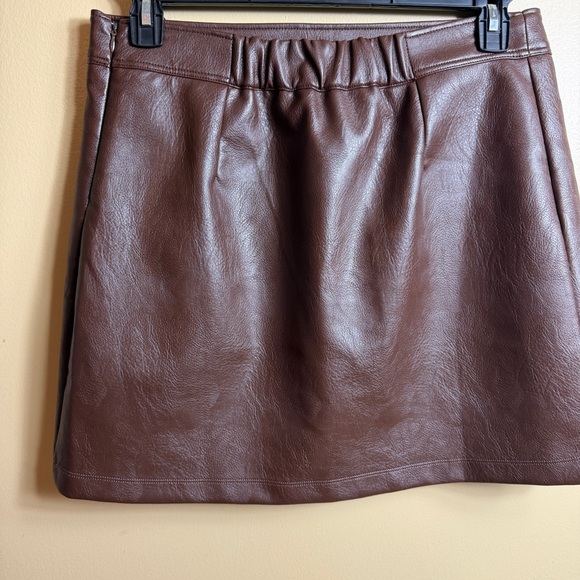 NWOT Melissa Nepton Damia faux leather mini skirt. Rare chocolate color. Large - Picture 4 of 8